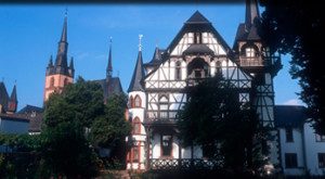 The historic manor house at the Robert Weil estate in Kiedrich.